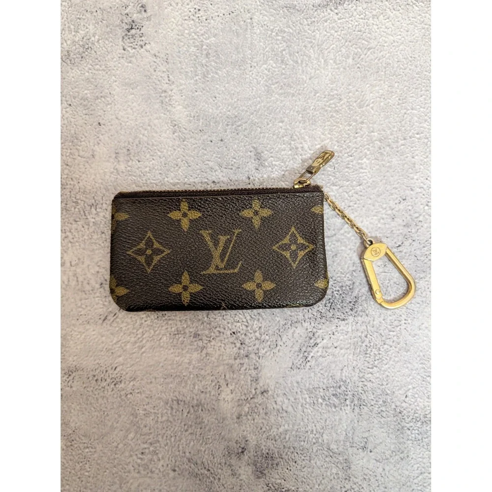 Authentic Louis Vuitton Classic Monogram Canvas Pochette Cles Key Pouch - Picture 6 of 11